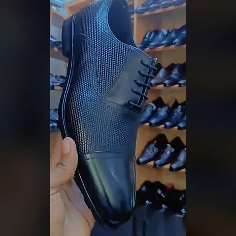 Black Mesh-Weave Cap-Toe Oxford in Black — thumbnail 2